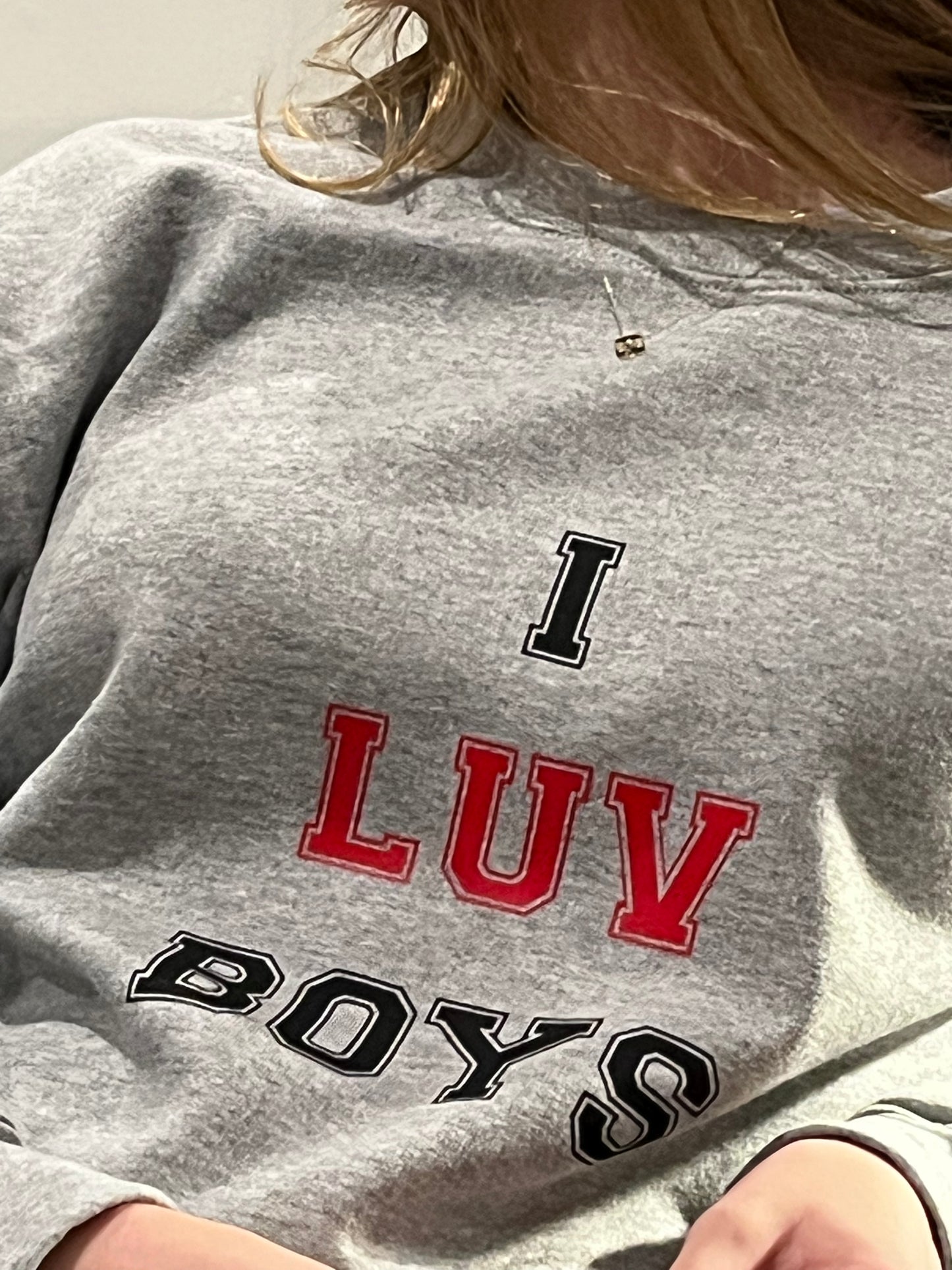 I LUV BOYS crewneck